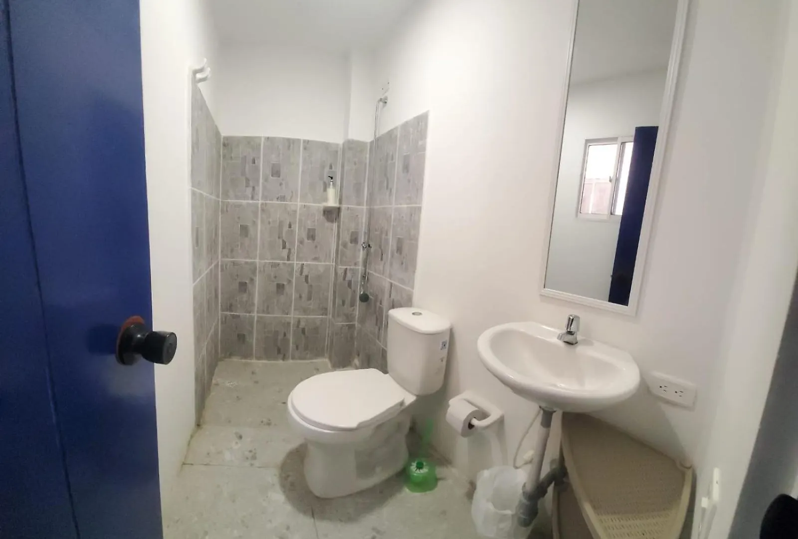 Hotelito La Aventura, Ac Private Wc Rooms Near The Old Town, No Tax Cartagena Konukevi
